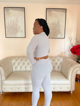 Load image into Gallery viewer, Lucky Label Crop Top Pants Set (Gray)