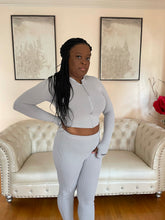 Load image into Gallery viewer, Lucky Label Crop Top Pants Set (Gray)